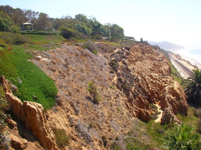 Labyrinth near Del Mar Heights by dranton