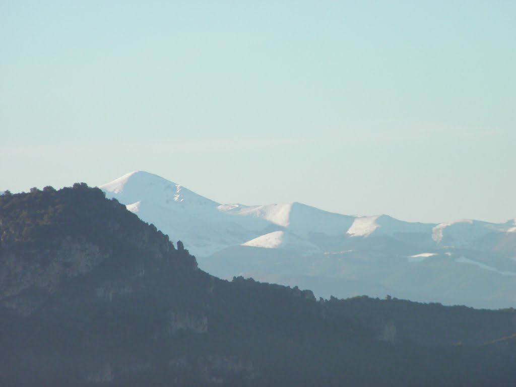 San Lorenzo ( La Demanda ) desde Castillo de Lanos by Isabel.S