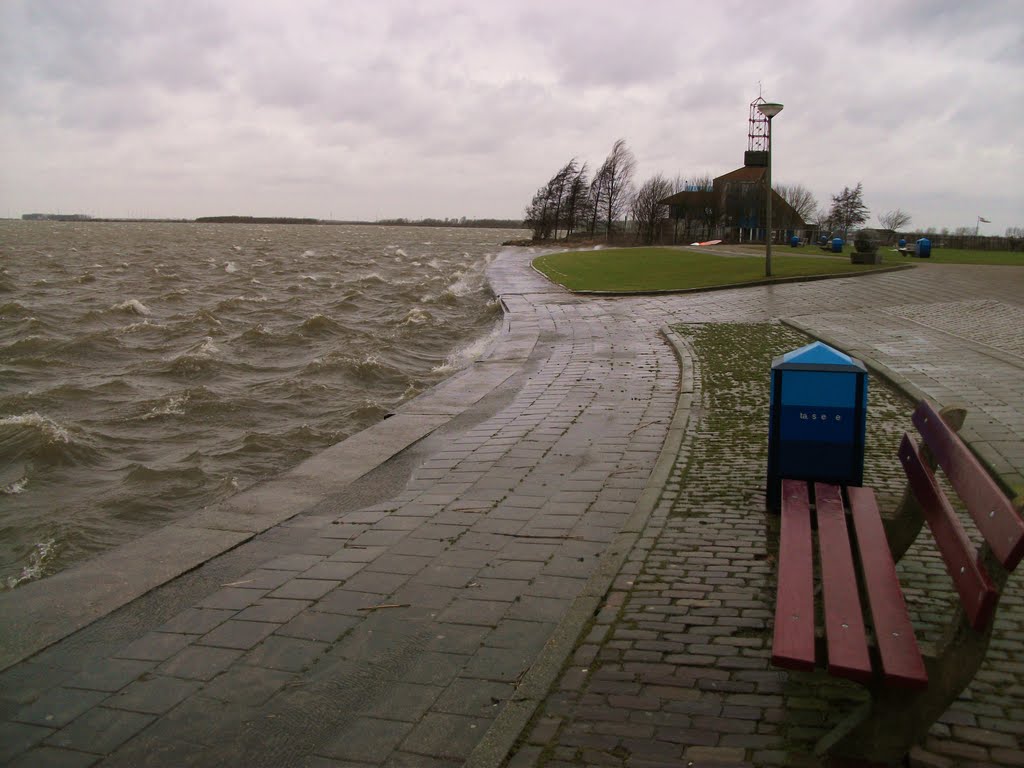 Zeepad Harderwijk by Peter van de Groep