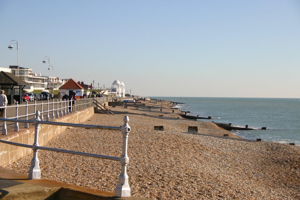 Bexhill Sea Front by Alex Young