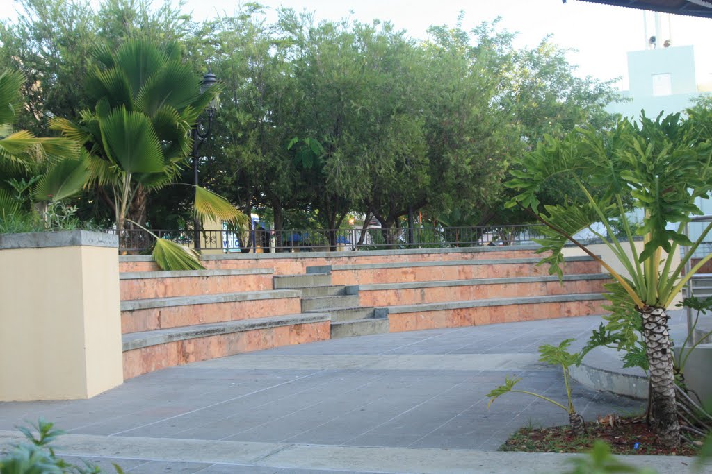 Plaza de Recreo de Rincón by Ricardo David Jusino