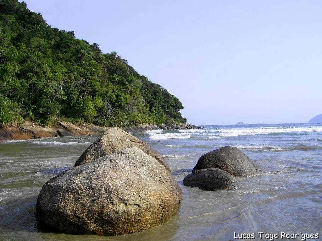 Praia de São Lourenço-Bertioga by LucasRodrigues