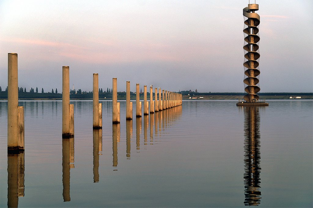 Pegelturm auf der Gotzsche bei Bitterfeld by mam-foto.de