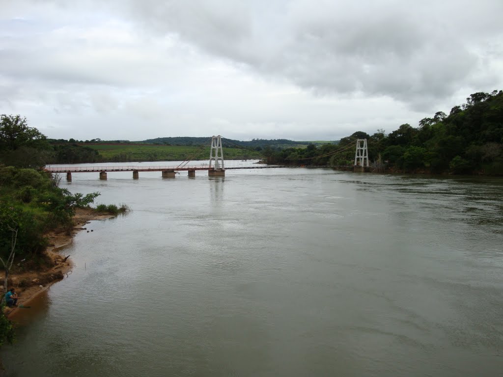 Ponte Pênsil Alves de Lima by Sérgio Stievano