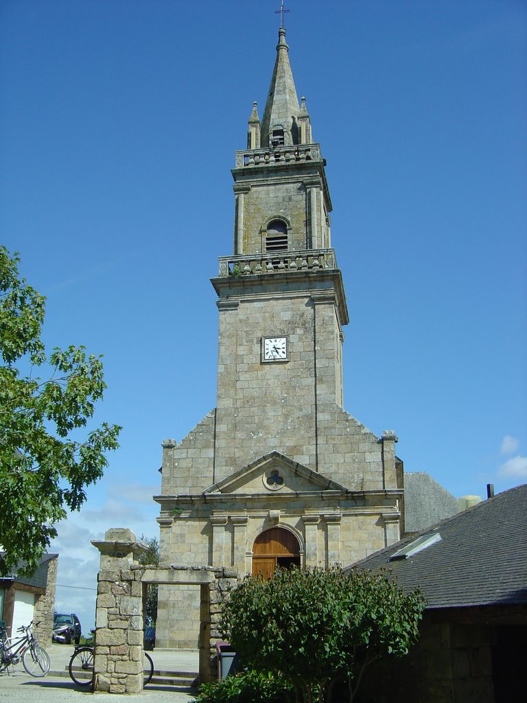 Ploemel Eglise by Florian Mazur