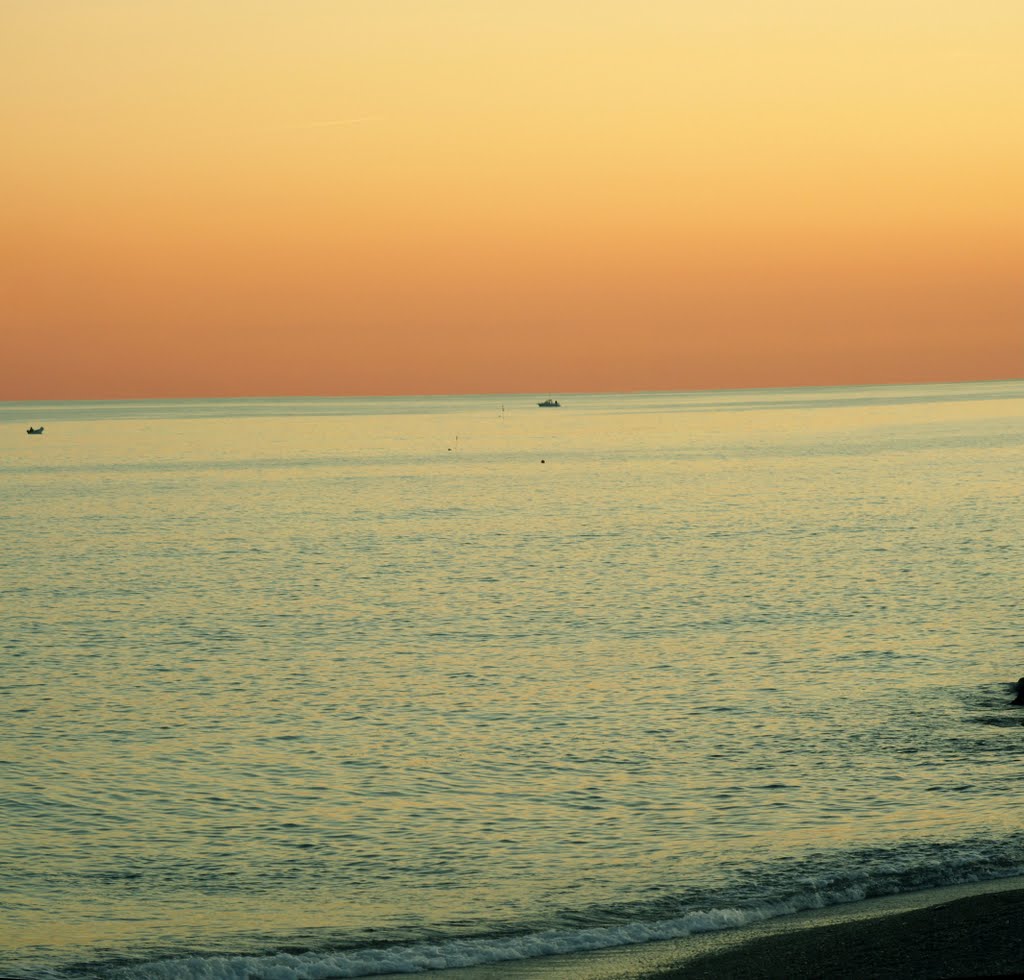 Tramonto dalla spiaggia by edoardo oliveri