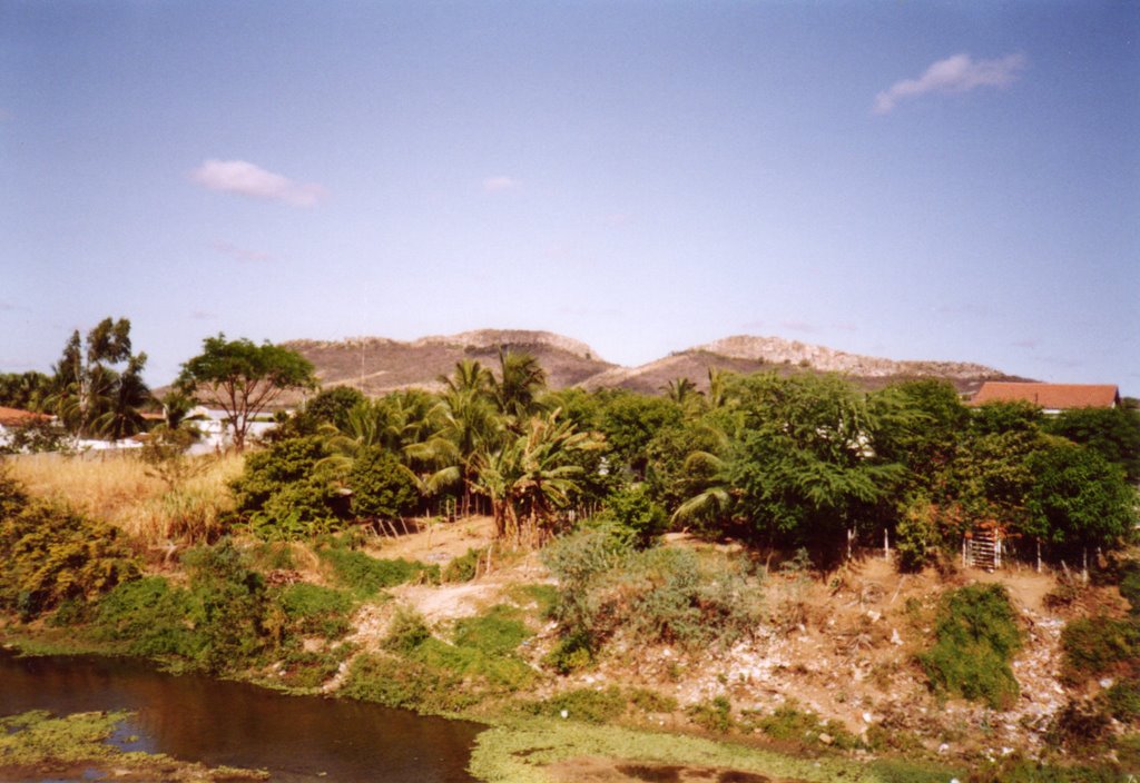 Tauá - background Quinamui ridge by Krewinkel-Terto de Amorim