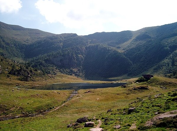 Valle dei Laghi by hapet