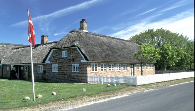 Fahl Kro - en del af Ringkøbing-Skjern Museum - www.riskmus.dk by Per Lunde Lauridsen