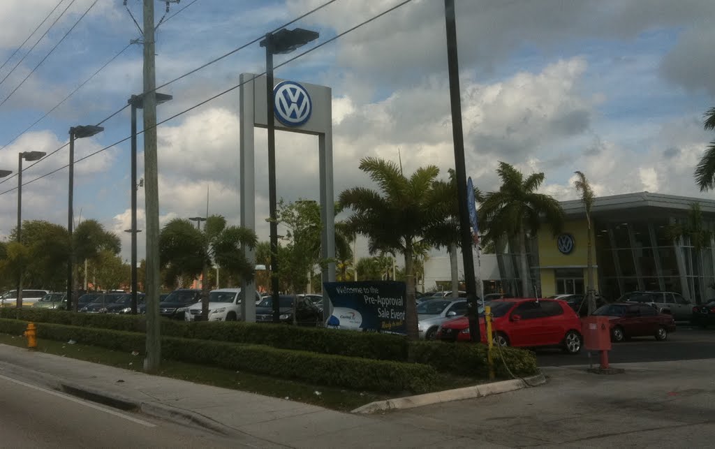 VW Dealer by perezmontejo