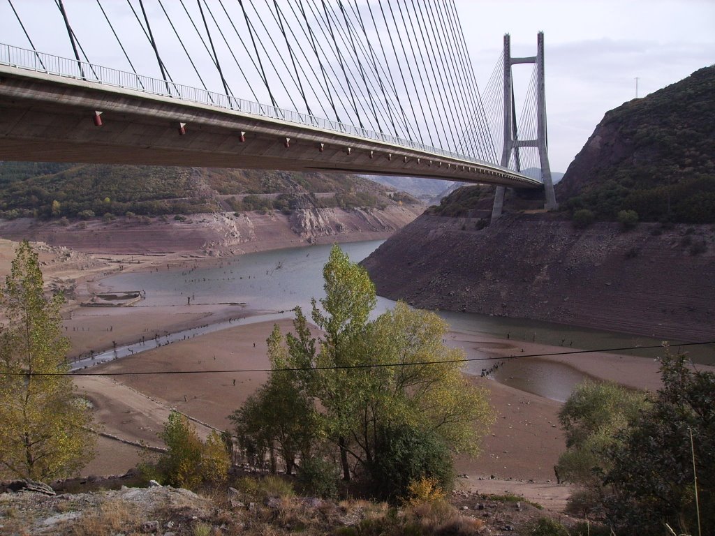 Puente en Verano by Cembraniyo