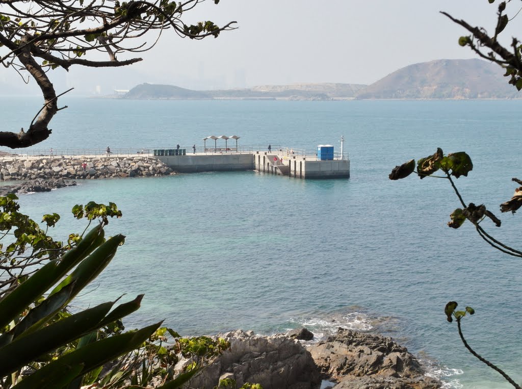 東龍洲佛堂門碼頭 Tung Lung Island Fat Tong Mun Pier by Peter F C Mok