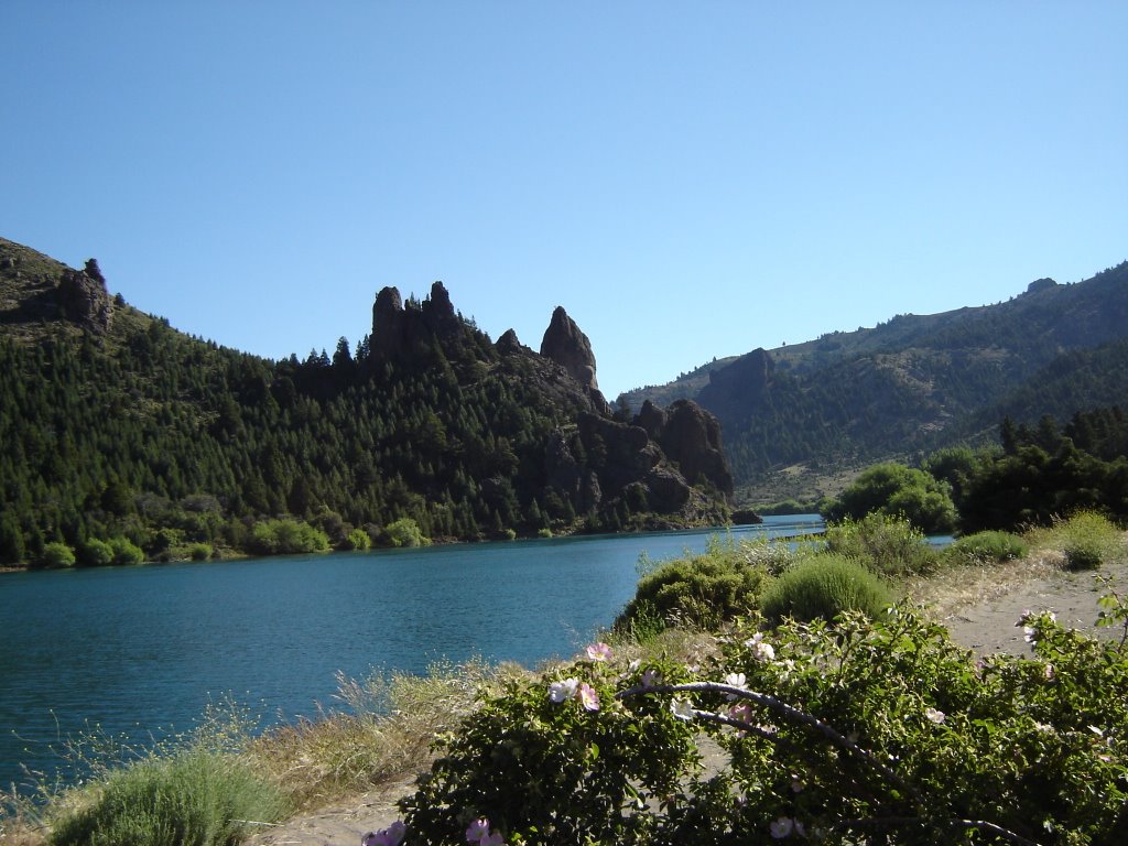 Valle Encantado-Río Limay by cristina&victor