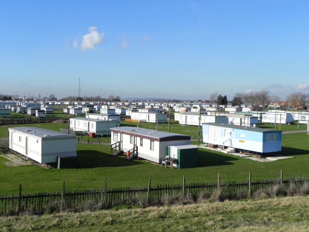 Canvey island sea wall south side :->North by donliddard