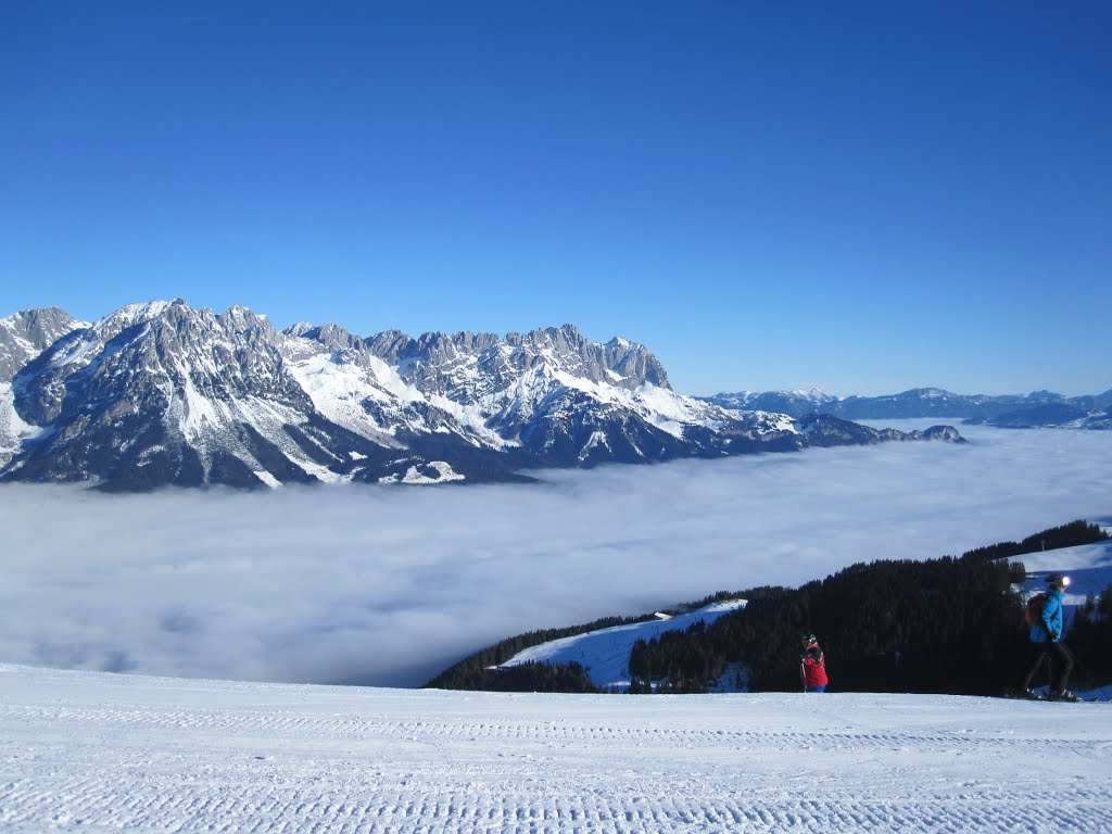 Scheffau/Brandstadl-Blick über die Wolken auf Wilden Kaiser.JP by jagapaz