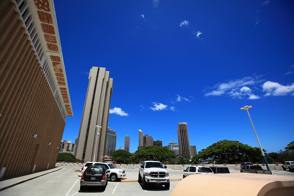 Ala Moana's Parking Lots Avobe the Blue Sky by Hiroshi883