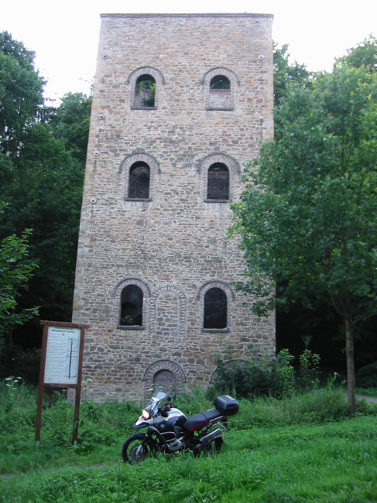 Malakowturm Zeche Brockhauser Tiefbau by Goldiholgi