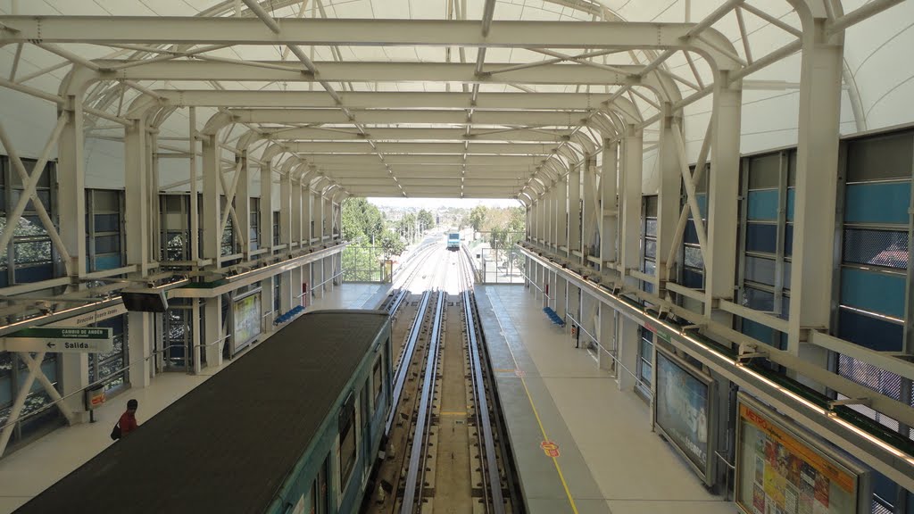 Estación Monte Tabor. Maipú Chile Santiago by Ignacio Paredes