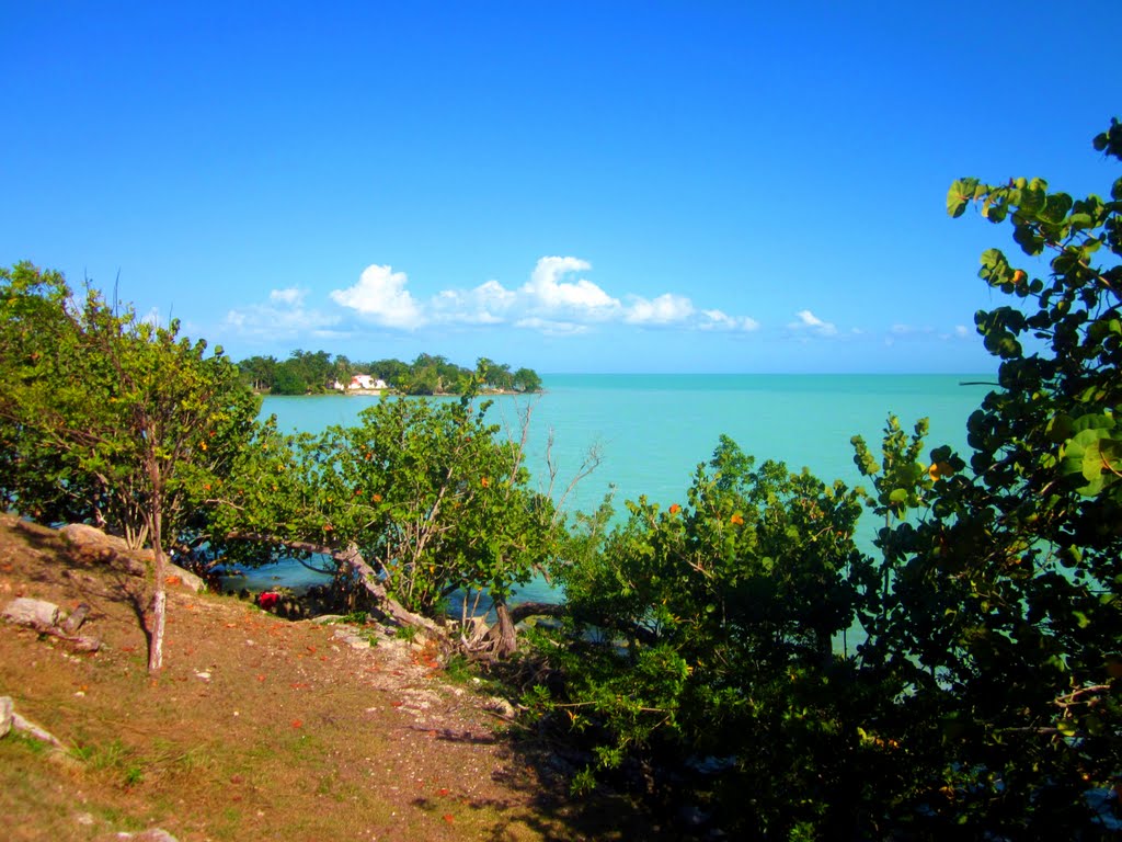 Mar de Calderitas, Q. Roo, México. by holachetumal