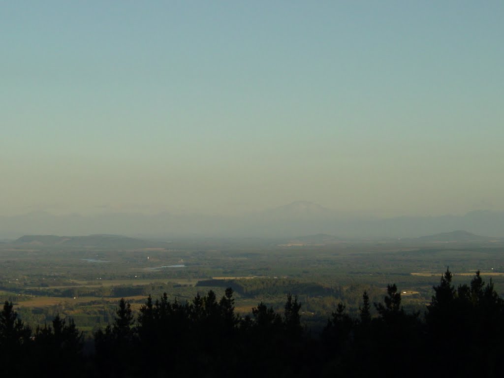 Volcán Callaqui desde camino a Nacimiento (sector La Suerte) by Juan Tolosa