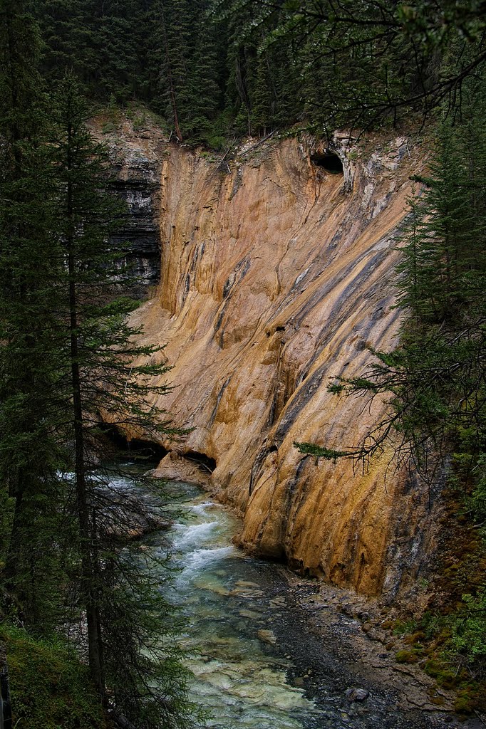 Johnston Canyon by Jacenty