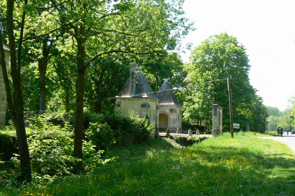 Asnières-sur-Oise, France by JP.GUYOMARD