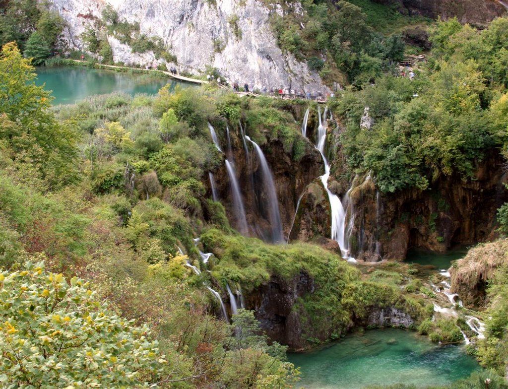 Plitvice by shai yochai