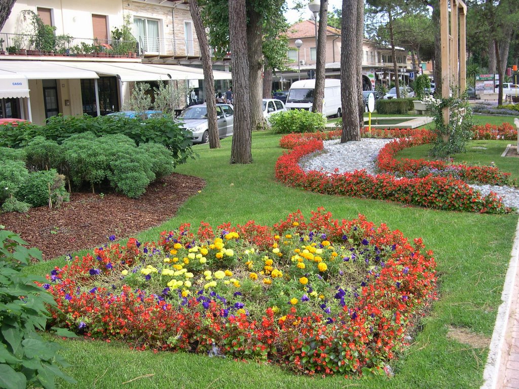 Fiori a Milano Marittima by lorenzo.battisti