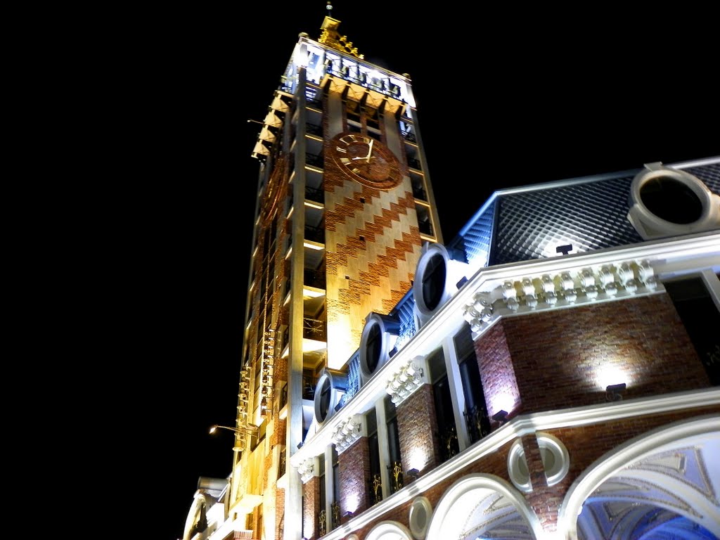 Clock tower of Piazza at night by Pogromca Gašnič