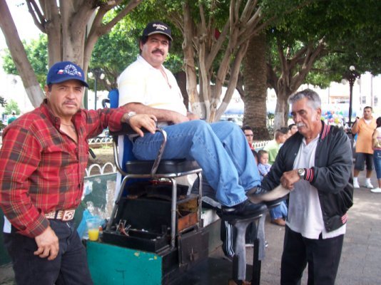 Los Bedoy en la plaza de Zapotlanejo Jalisco by Bto Yodeb