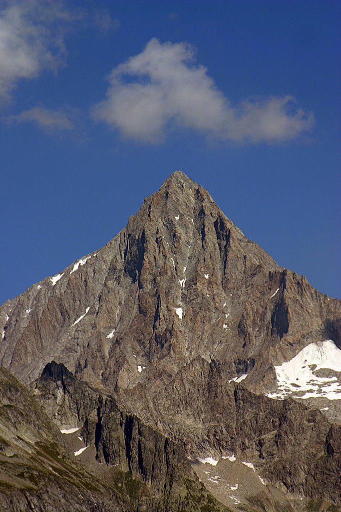 Bietschhorn 3934 m by Erik Noorman