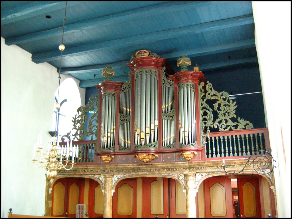 Middelbert: Orgel Hervormde kerk by © Dennis Wubs