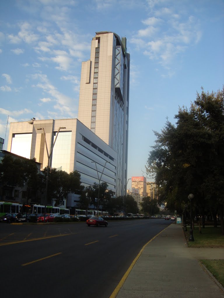 Edificio de Telefónica, Providencia, Santiago, R.M., Chile by iic_2008