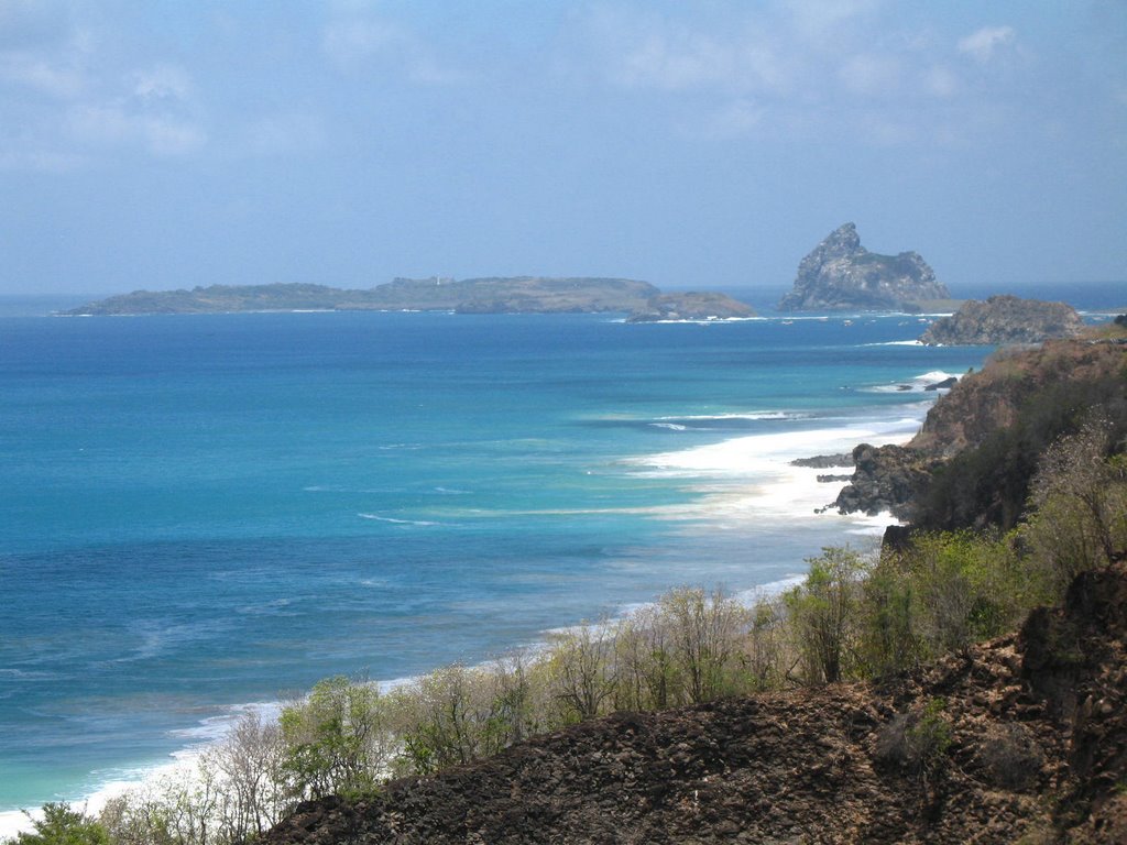 A Ilha, a partir da Baia dos Porcos. ©JucaLodetti by Juca Lodetti