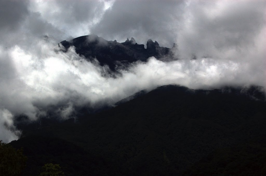 Mount Kinabalu by deepgoswami