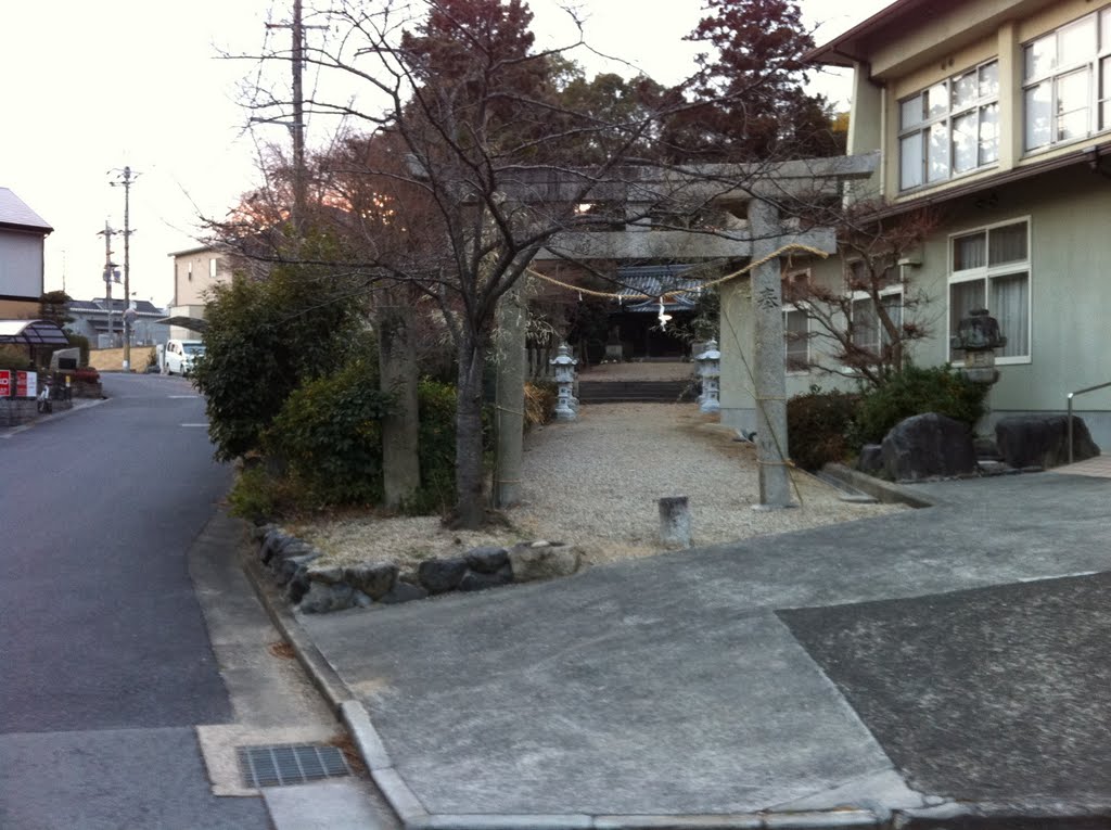 式内於神社 鳥居 by kousei