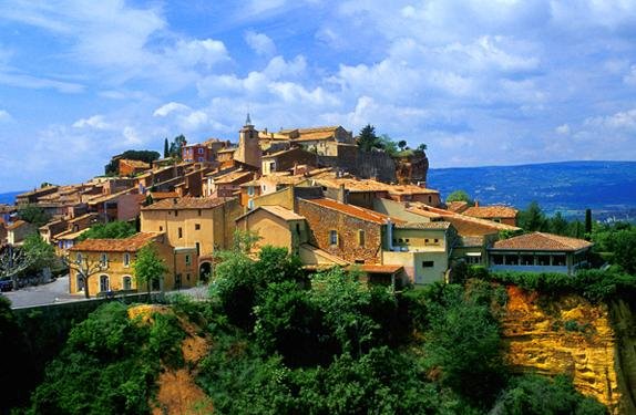 84220 Roussillon, France by Nico irlande