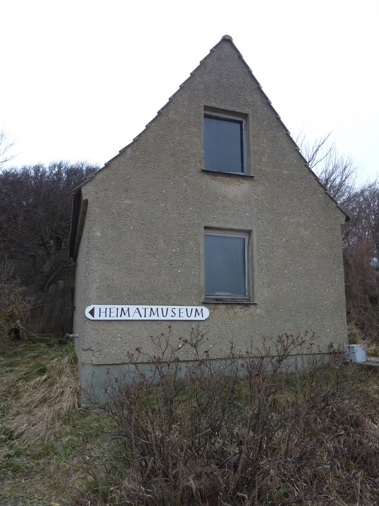 Winter auf Hiddensee: Hinweis-Haus by Panzerknacker