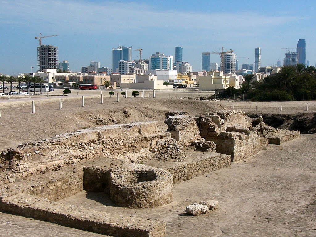 Bahrain: Alexanders Erbe - Stadtmauer by der_odenwaelder