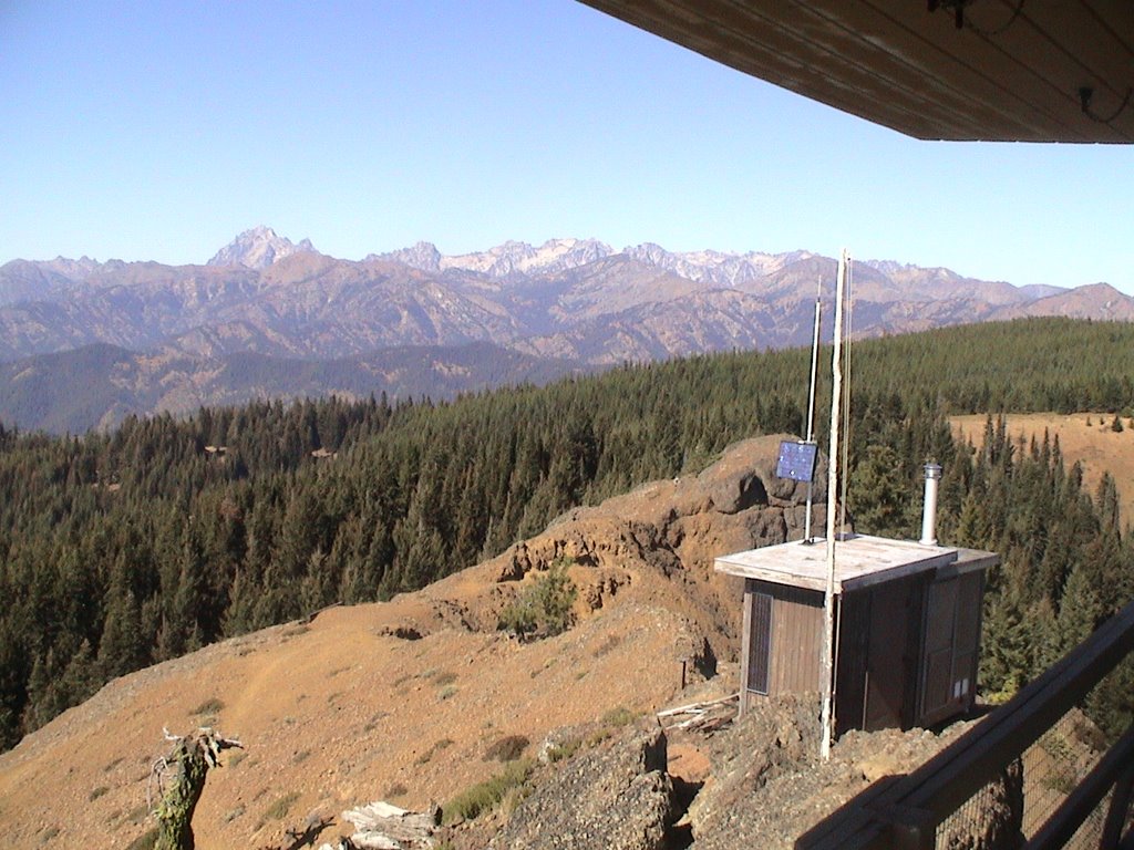 Lookout Deck - View NW by Ron Hall