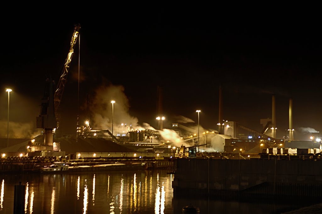 Sluizen ijmuiden en tata by Madnav d'Lonra