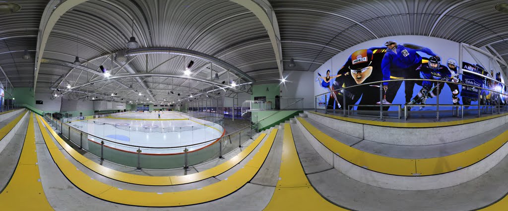 Eishalle Ilmenau, Innenansicht, 360°-Rundblick von der Nordtribühne by Thomas Schubert