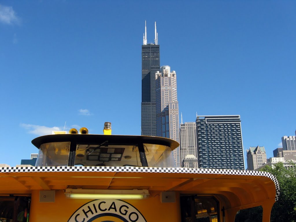 Leaving downtown via water taxi. by Slaking Fool (Slakin…