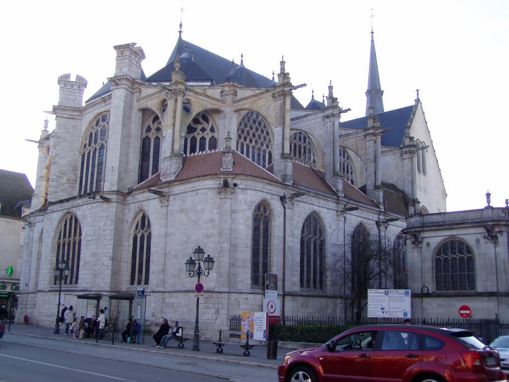 Magnifica Iglesia/Catedral en Montargis by ismael c g