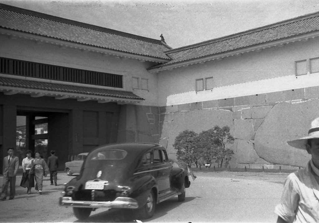 Shot of 47years ago at this point（大阪城） by kap5pa