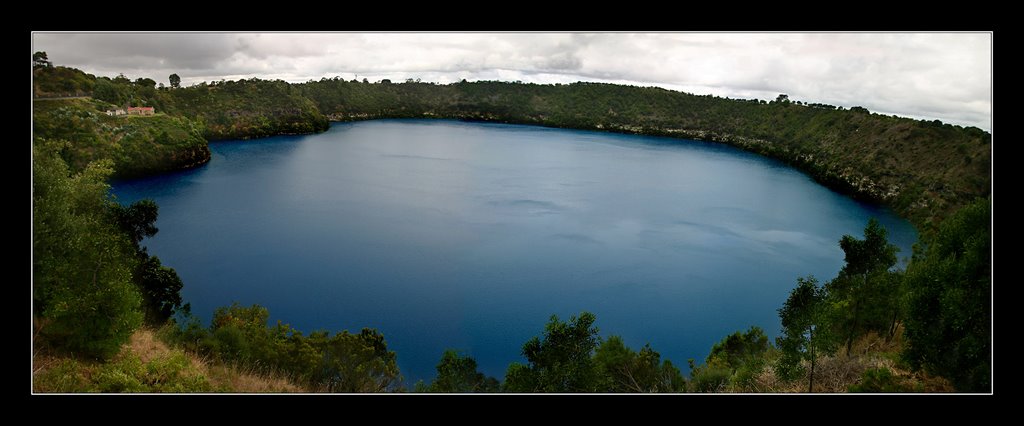 Blue Lake at Mt Gambier by Vladimir Minakov