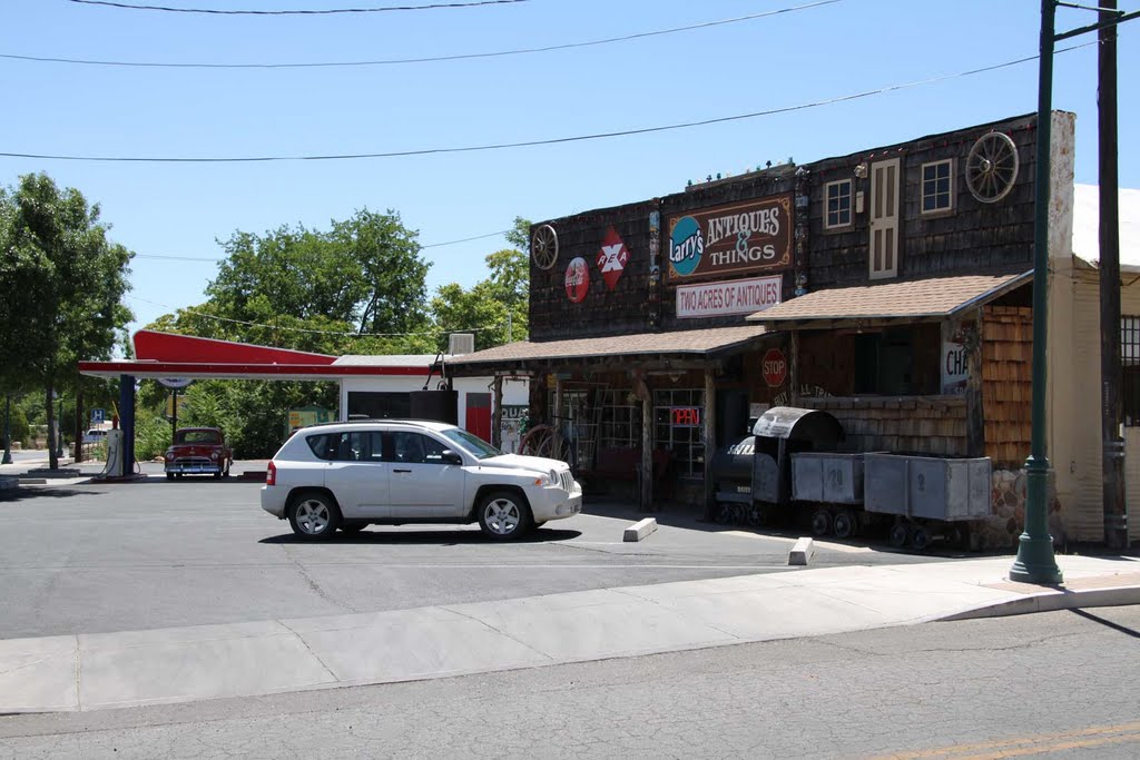 Larry's Antiques Cottonwood, Az by Floyd Stanley