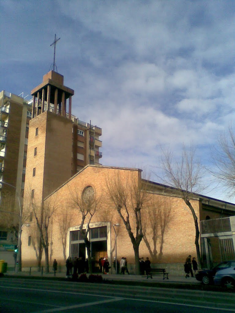 Iglesia de San Félix de Valois. by Carmen Peña