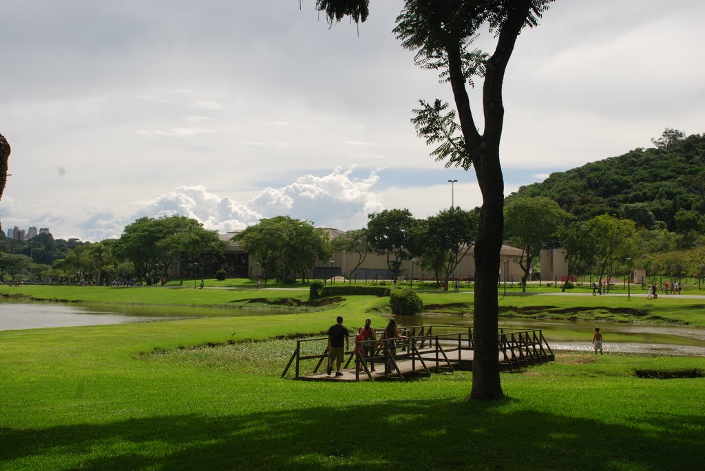 Parque Barigui by Eber Beck