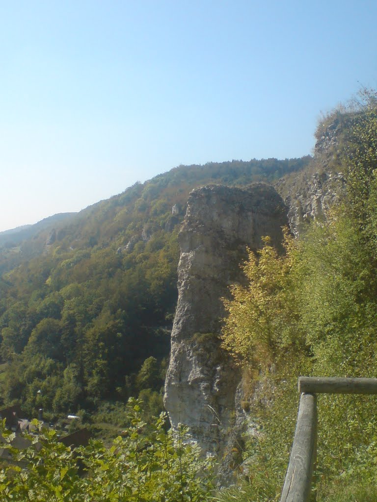 Auf dem Mehlbeerensteig in Muggendorf by lisa96515